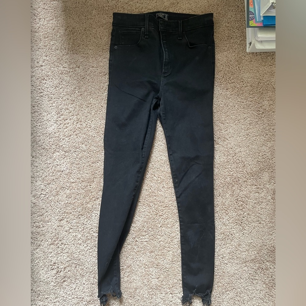 black skinny jeans